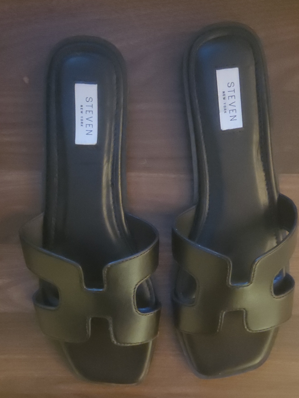 Steve Madden Black Open-Toe Slide Sandals